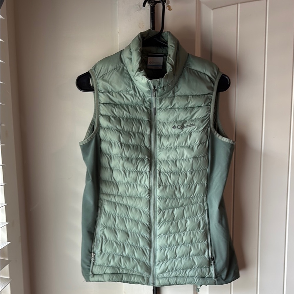 Columbia Green Quilted Puffer Vest